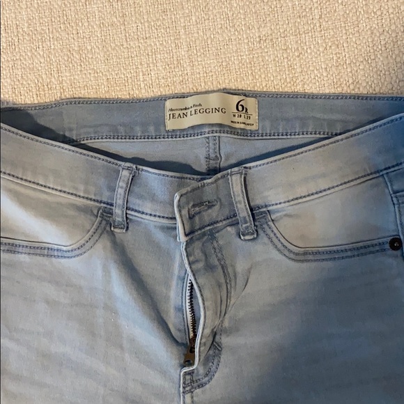 Abercrombie & Fitch Jeans - Picture 3 of 3